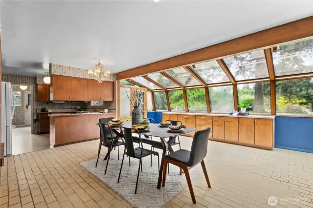 Spacious solarium