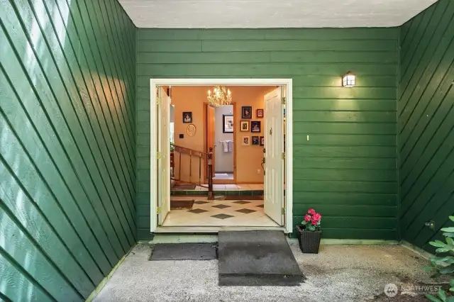 FRONT ENTRY