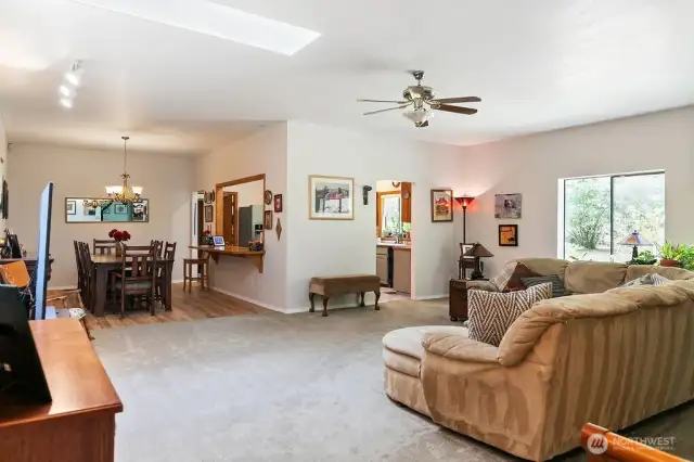 VIEW INTO THE D/R & KITCHEN