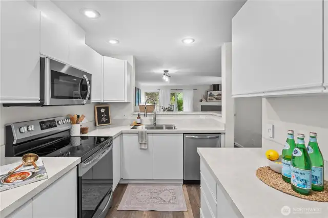 Light and bright kitchen