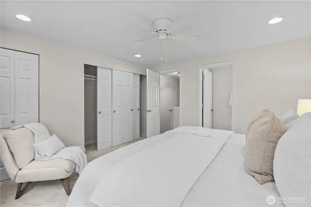 A look to the closet space and private bathroom