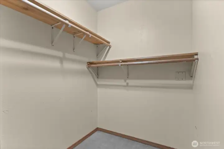 primary walk in closet