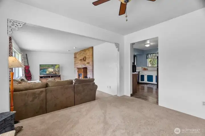 Perfect setting for gatherings and special occasions.