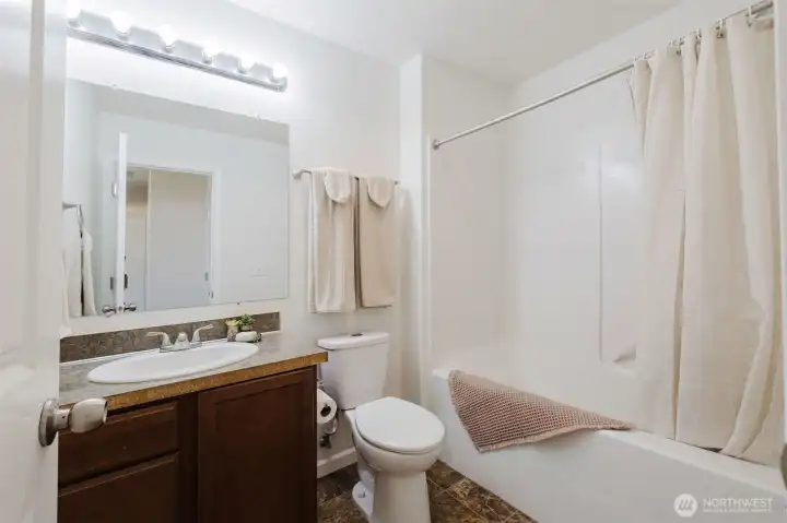 Full bath upstairs