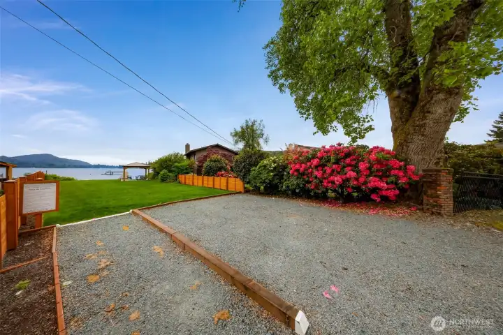 Reserved parking with easy access to the  private dock and picnic area, included in the  monthly space rent