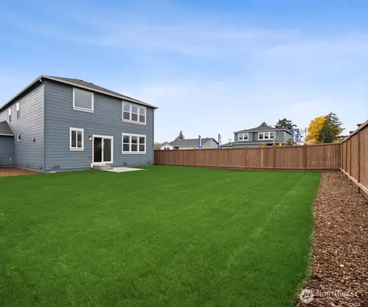 Large, fully landscaped and fully fenced yards. Actual home under construction and yard size, topography, and landscaping may vary. See site agent for details.