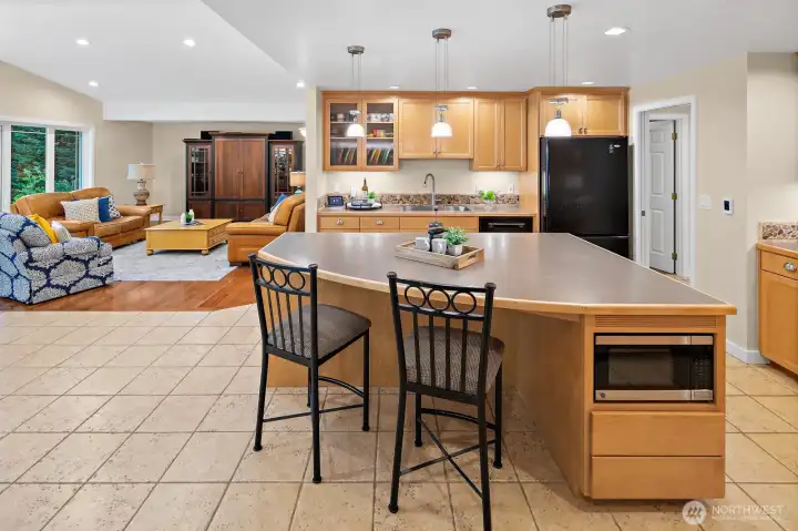 Large island for food prep and eating too. Large island for food prep and eating too.
