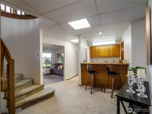 The family room has a wet bar for those fun parties you plan.