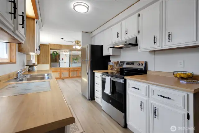 Kitchen all new appliances