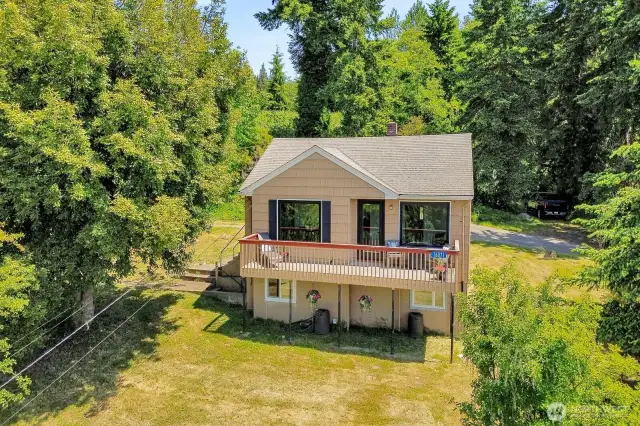 Welcome to 16071 Colony Road
