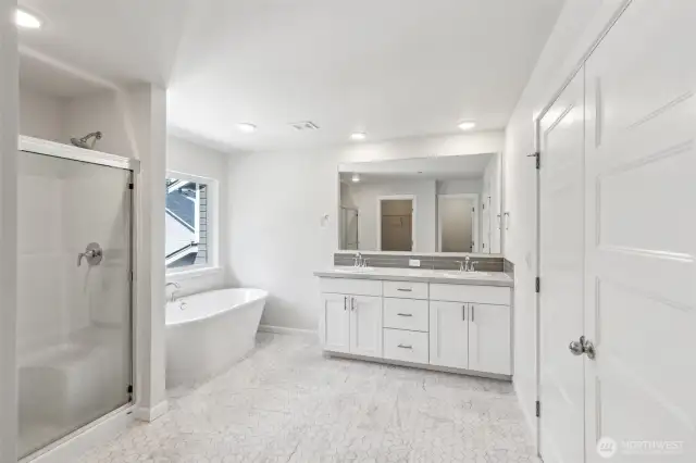 **Photos are of the same floorplan in another community and are used for representational purposed only. Colors, and features will vary.**