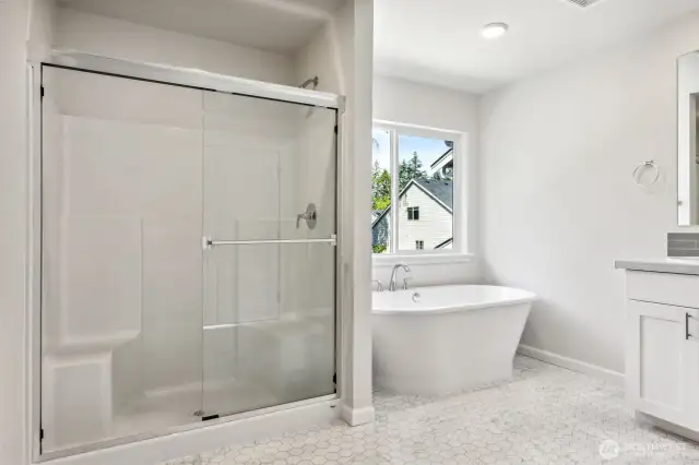 **Photos are of the same floorplan in another community and are used for representational purposed only. Colors, and features will vary.**