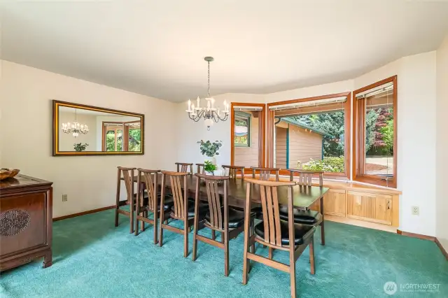 separate dinning room