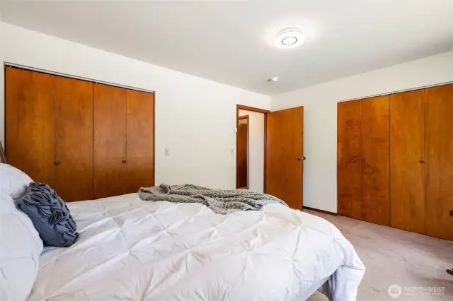 2 closets