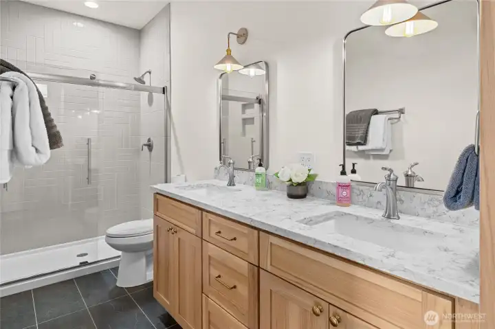 Ensuite bathroom