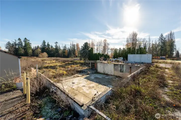 Level Vacant Land, Development