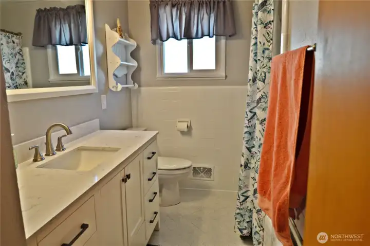 Main Bathroom