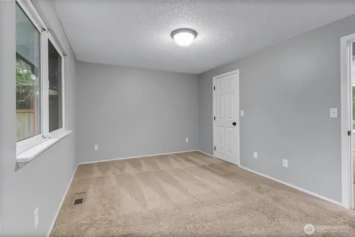 Upstairs bedroom with bath