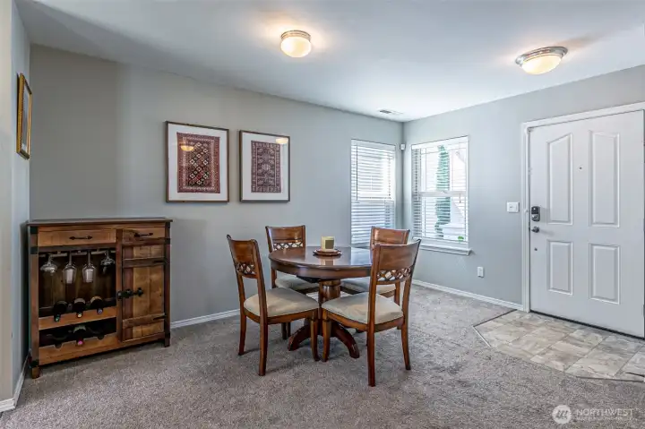 Dining area off the entry, nice open floor plan.