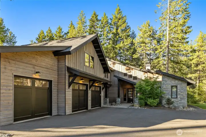Welcome to 1280 Kokanee Loop