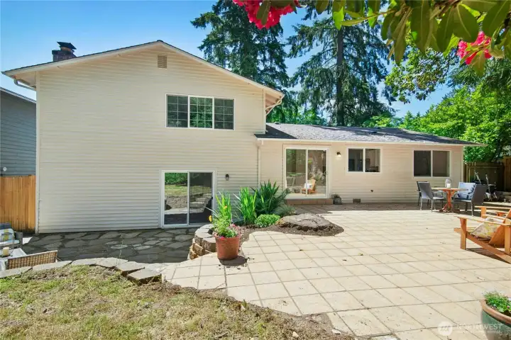 Multiple outdoor living spaces!