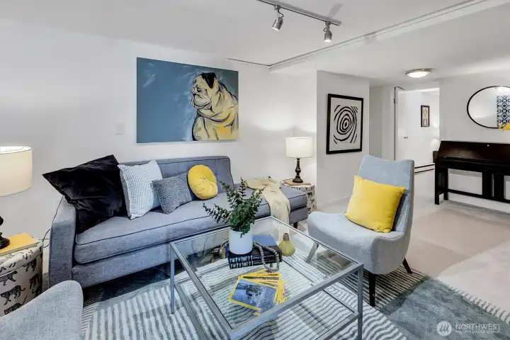 Independent Lower Level Living Independent Lower Level Living