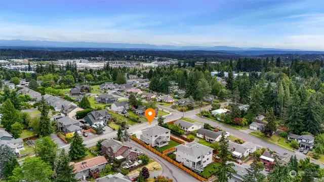 Great location close to shopping and Alderwood Mall