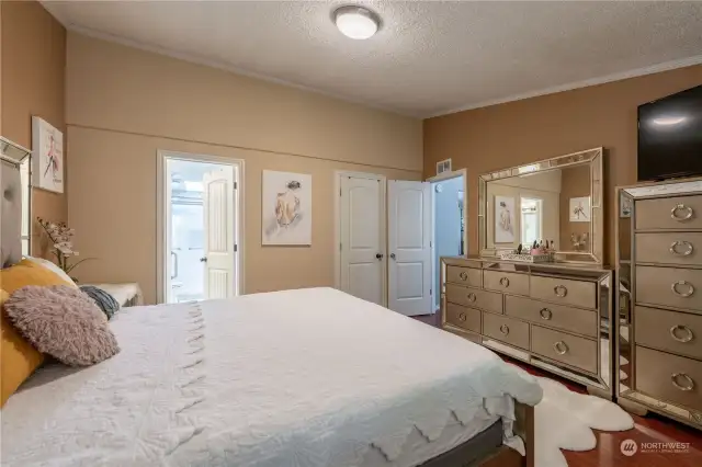 Master Suite with Walk-in Closet and Bathroom