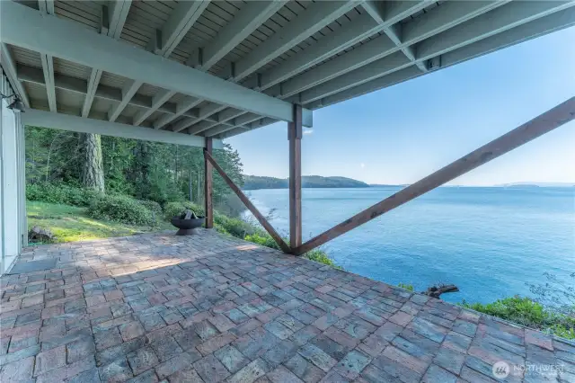 lower deck