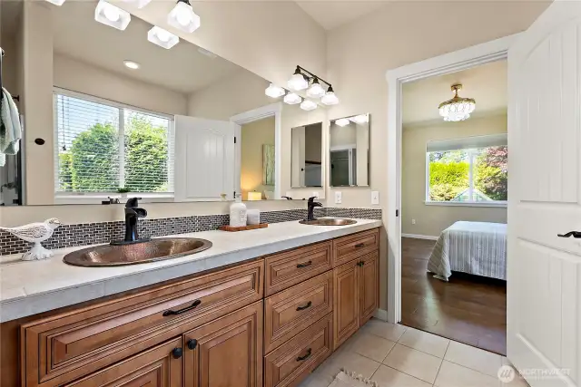 Dual Sinks