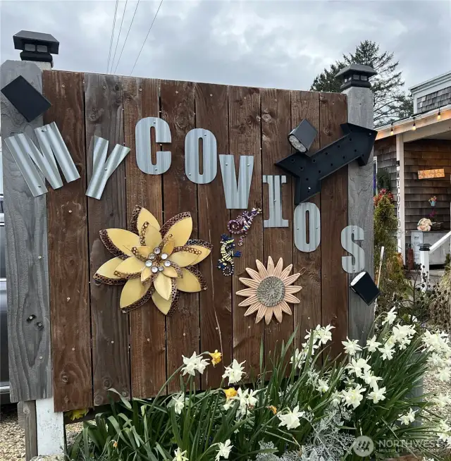 WELCOME TO MYCOVIOS! A FIVE STAR Restaurant according to Yelp, Restaurantji.com and 4 1/2 on TripAdvisor. This is GEM!