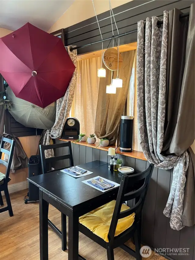 Another dining space to enjoy.