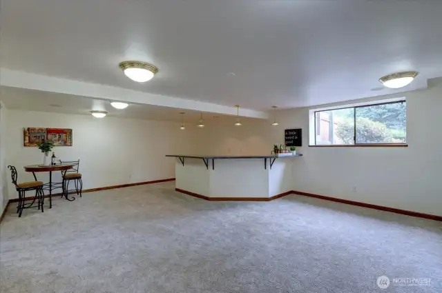 There is brand new carpeting and fresh interior paint throughout!