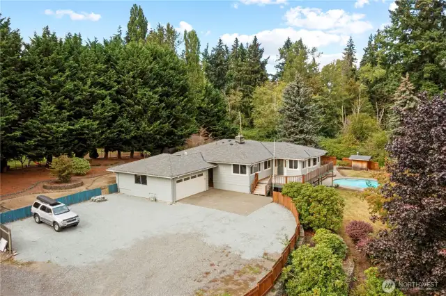 There's plenty of space to park your RV and added parking room for all your vehicles & guests