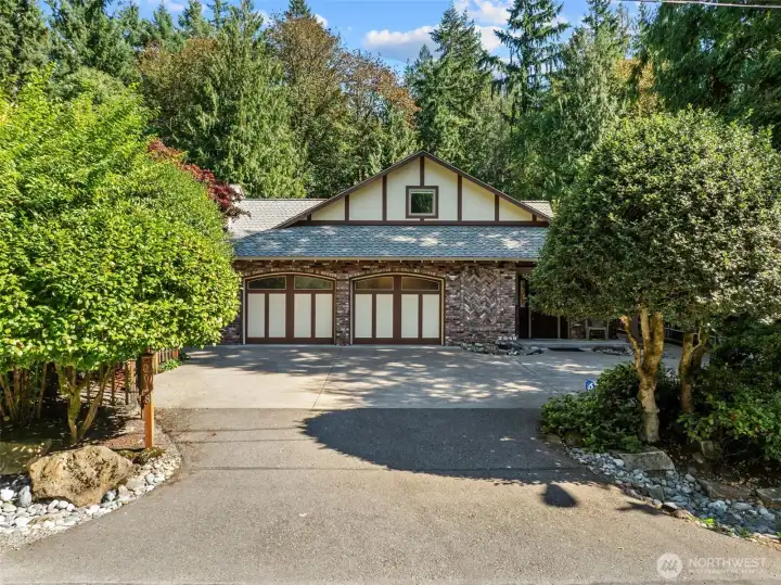Charming 4-Bedroom Home Just Steps from Pine Lake