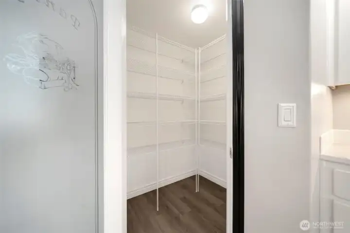 Kitchen - Walk-in Pantry
