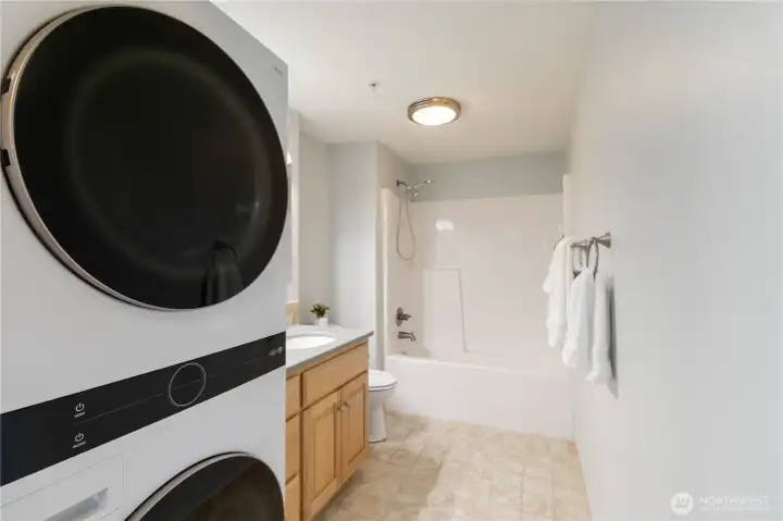 Full Size Washer and Dryer