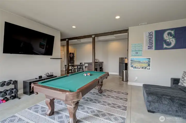 Large entertaining area