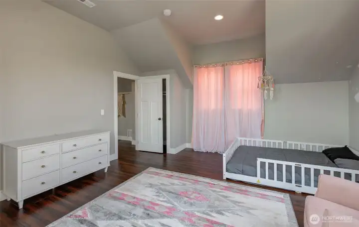 2nd Bedroom Upstairs