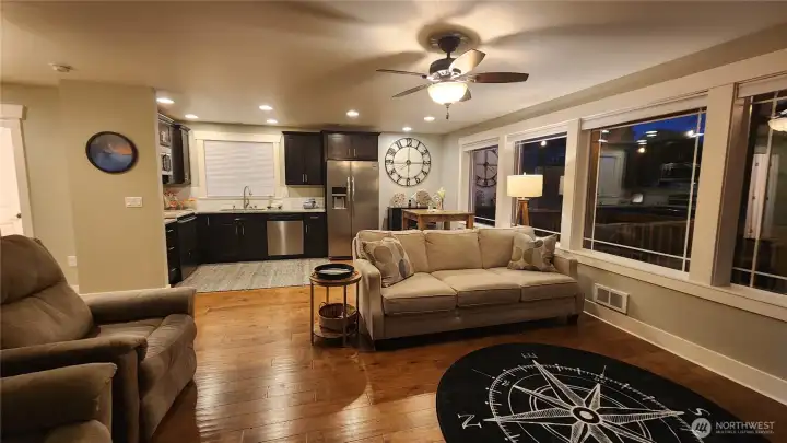 Home is so gorgeous at night!