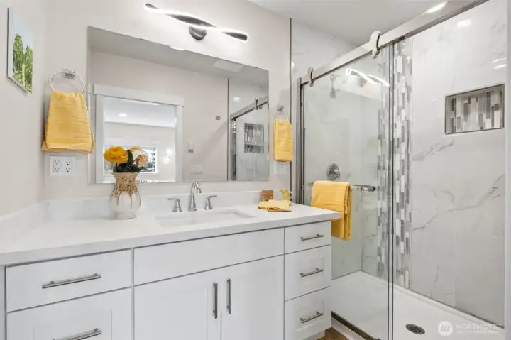 Bathroom #4 (Private off upstairs Primary Bedroom)