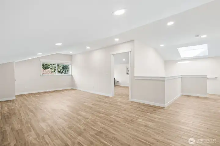Upstairs Bonus Room