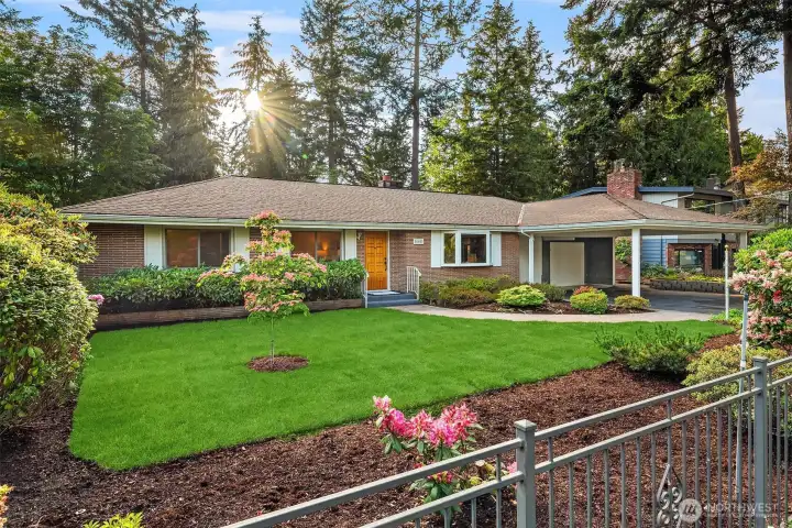 Set in the peaceful Seahurst neighborhood the spacious lot has lovely planting in front and in back. Set in the peaceful Seahurst neighborhood the spacious lot has lovely planting in front and in back.