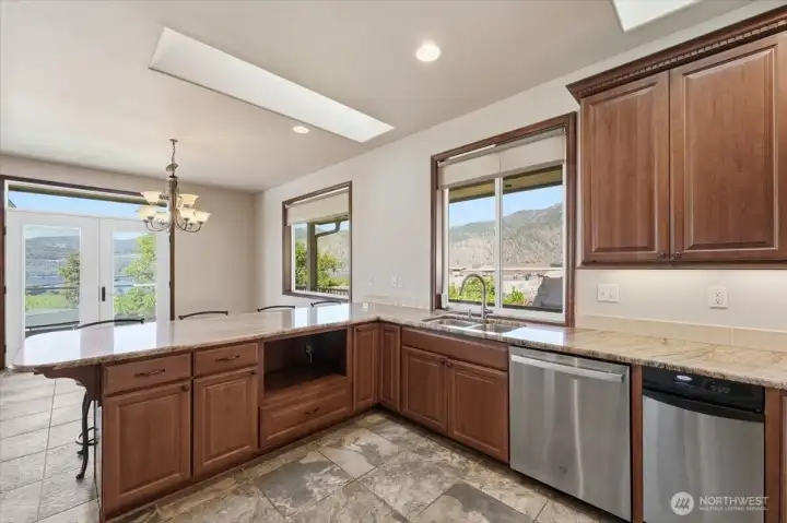 Ideal layout for entertaining guests while enjoying views of Lake Chelan and the surrounding landscape. Ideal layout for entertaining guests while enjoying views of Lake Chelan and the surrounding landscape.