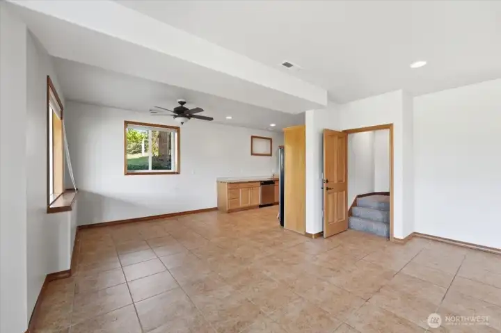 Ideal setup for multi-generational living, long-term guests, or private gathering space. Ideal setup for multi-generational living, long-term guests, or private gathering space.