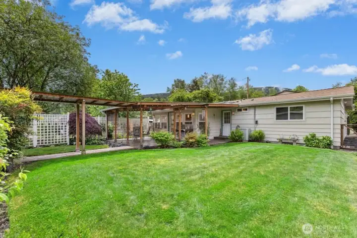 Plenty of space to spread out in the yard!