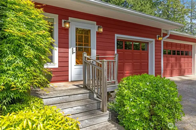 The office/den has a separate entrance to the front yard through a sweet dutch door.