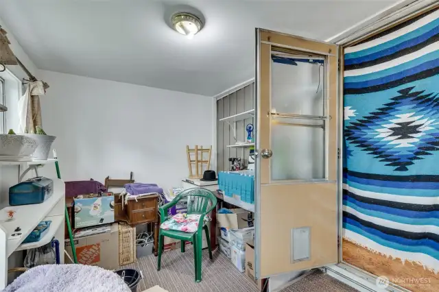 Utility/Craft/Office/Storage