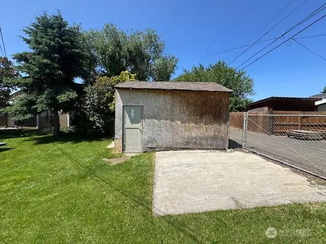 Storage Shed/Alley Access