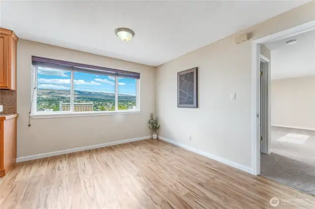 Dining Area w/New LVP